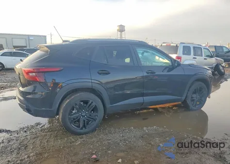 2024 Chevrolet Trax Activ z USA, uszkodzony, nr VIN KL77LKE20RC000942